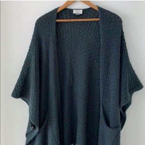 DAVID & YOUNG Knitted Open Poncho with Fringe
